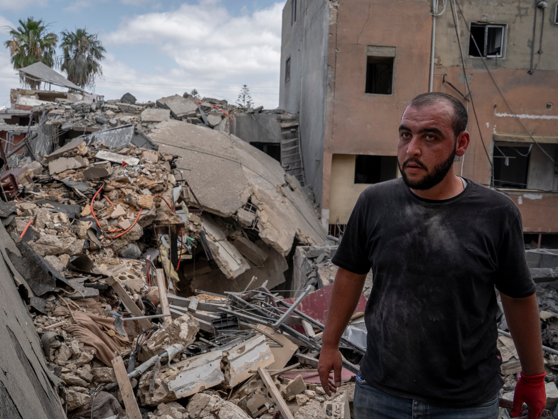 Israeli air attack kills at least two in southern Lebanon