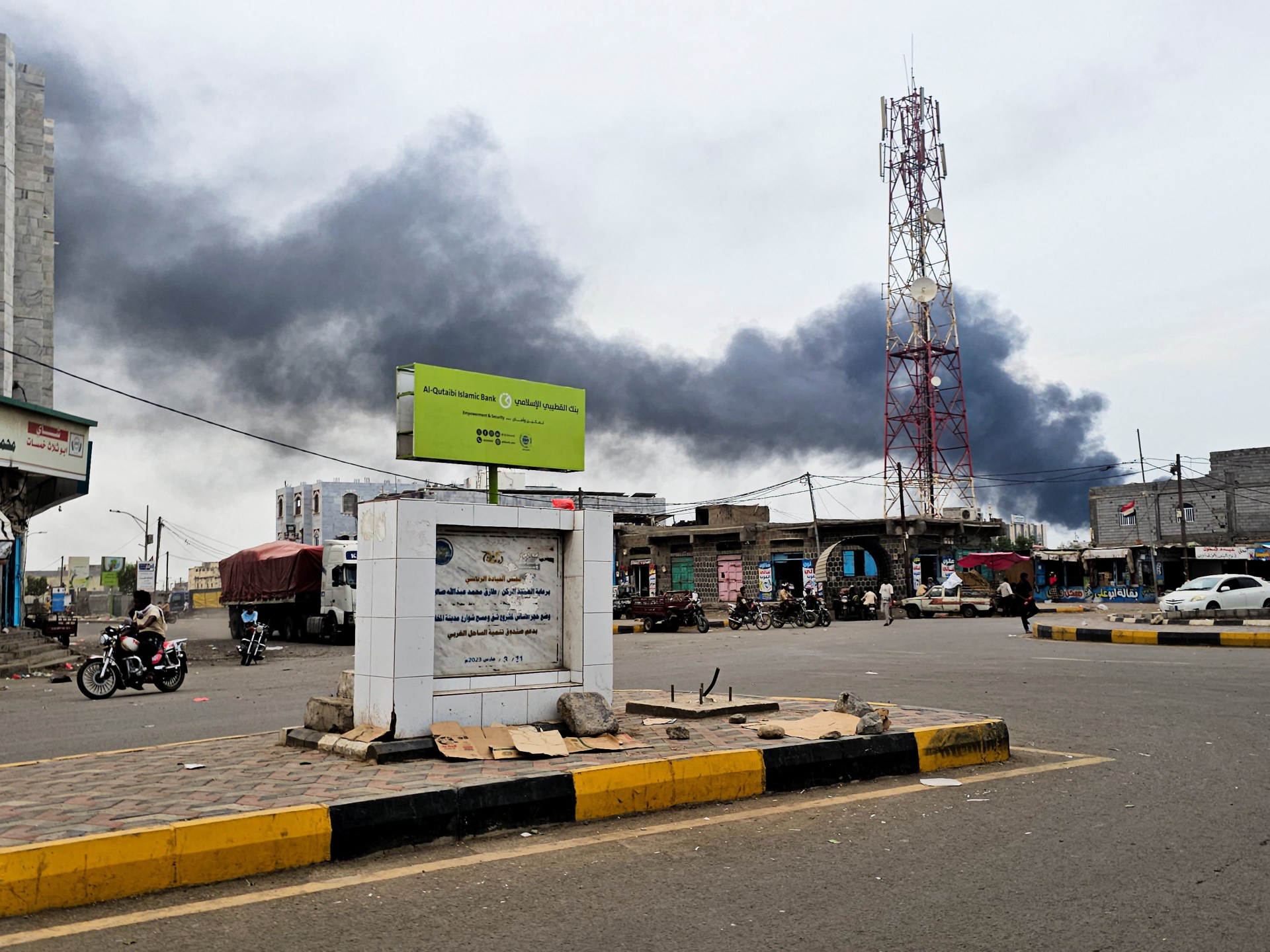 New Houthi missile and drone attacks kill seven in Yemen’s al-Makha