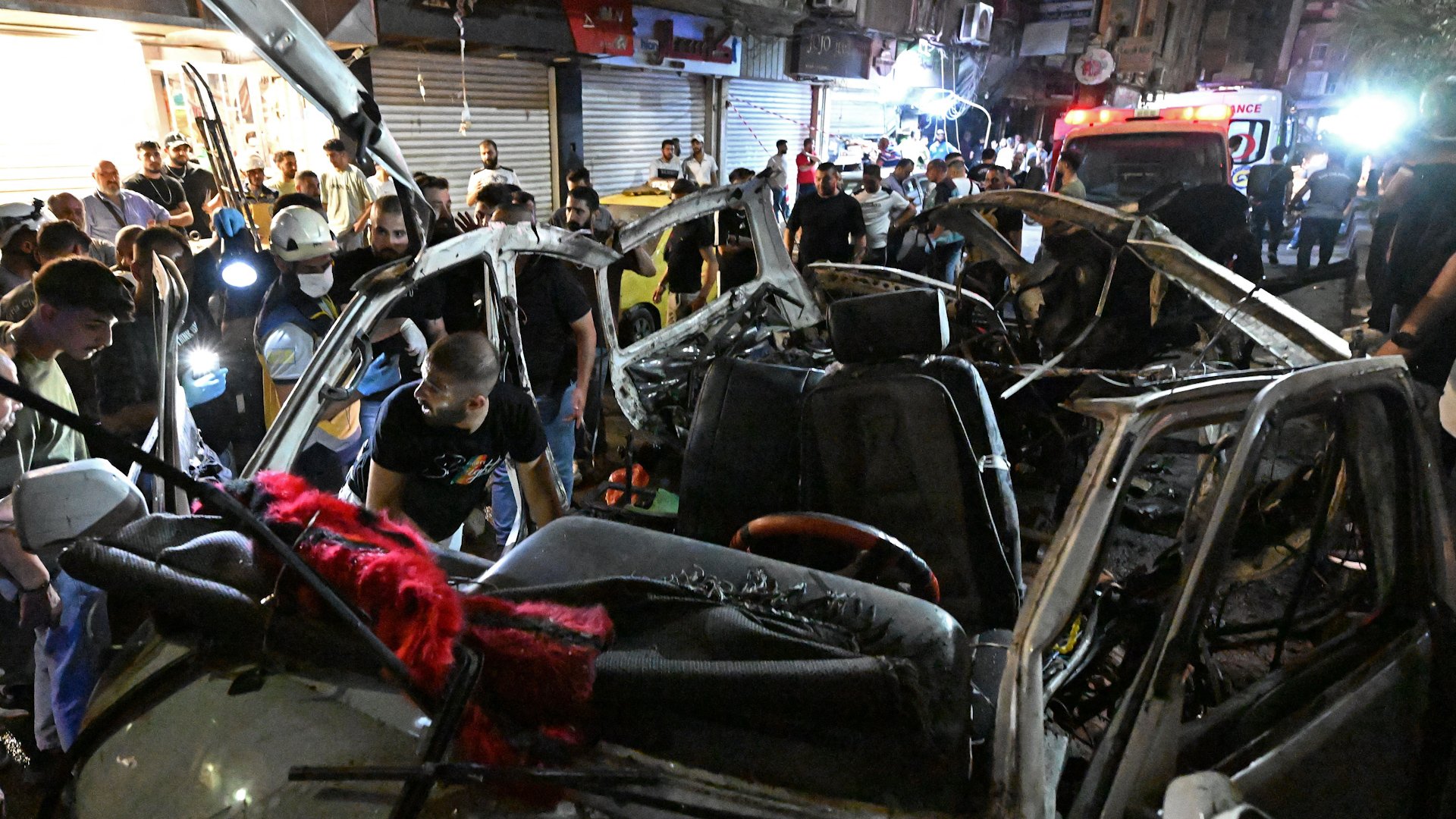 Deadly explosion on minibus near Damascus