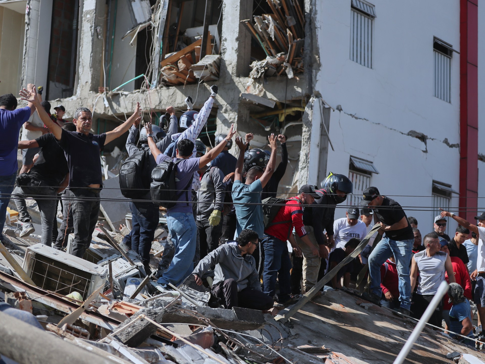 Earthquake with 7.4 magnitude hits Colombia, killing at least 69