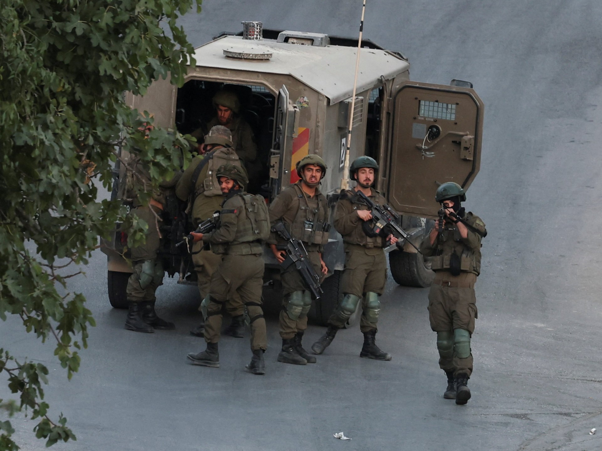 Eleven Palestinians, including children, injured in Israel’s Nablus raids